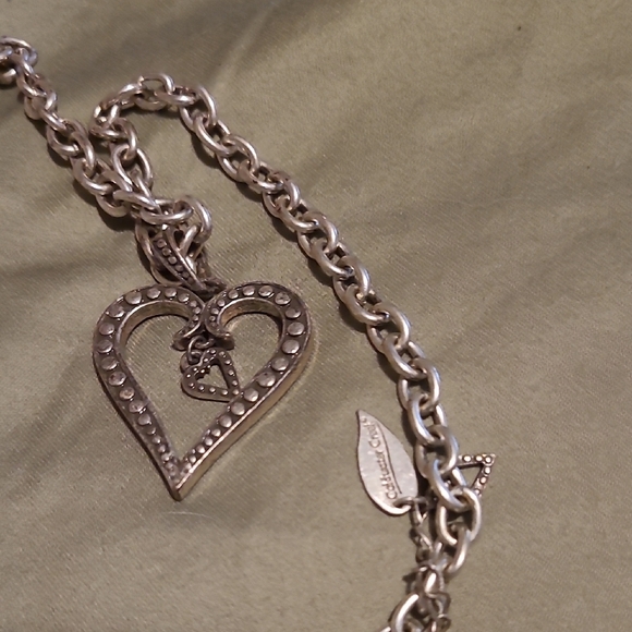 Coldwater Creek Silver Heart Pendant Necklace - Picture 3 of 4